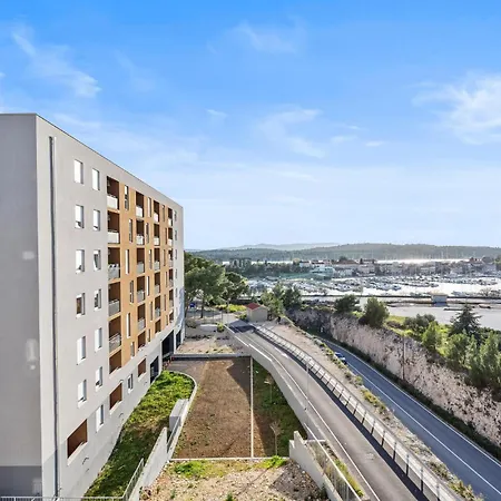 Awesome In With Wifi Apartament